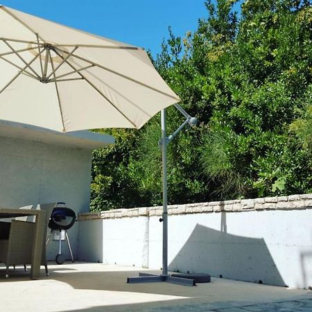 Garden & Pool Bbq Spacious Apartment By Rt Kamenjak Premantura Exterior foto