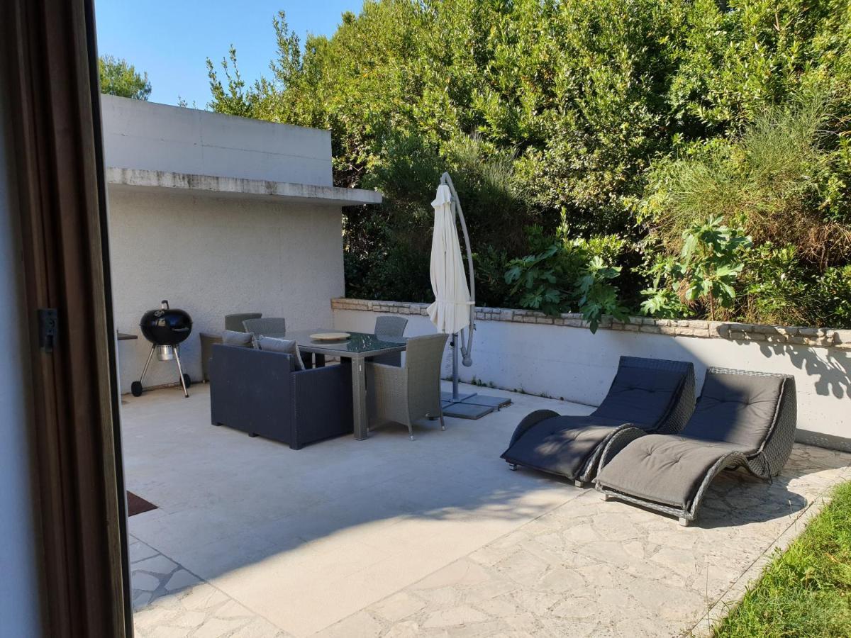 Garden & Pool Bbq Spacious Apartment By Rt Kamenjak Premantura Exterior foto